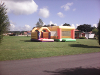 gallery/chateaugonflable64654x45x6